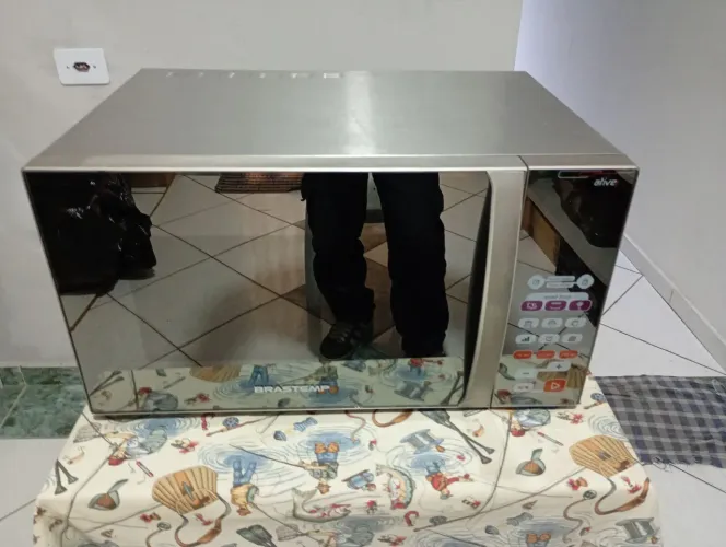 Microondas Brastemp Espelhado BMT45ARHNA 30 Litros