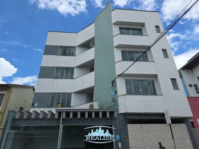 Código 4684 -  Aluga sala comercial na rua Uberlândia nº 252