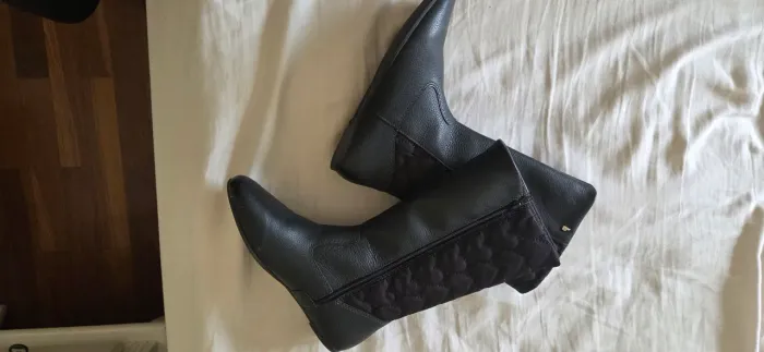 Bota cano alto, BiBi tamanho 32
