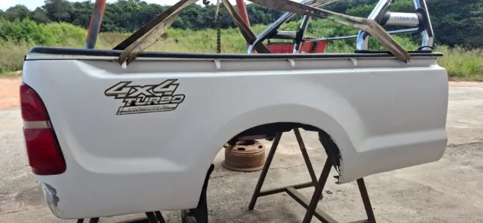 Carroceria Hilux 2007 cabine simples
