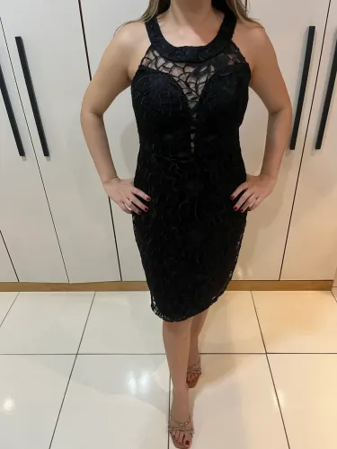 Vestido de renda preto