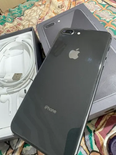 iPhone 8 Plus
