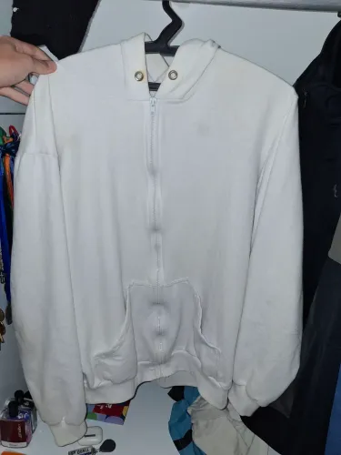 Vendo Blusa branca de zíper estilo Zara. (Ler a descrição)