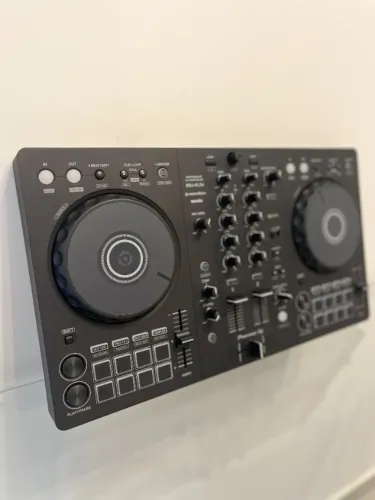 Controladora DJ Pioneer DDJ-FLX4