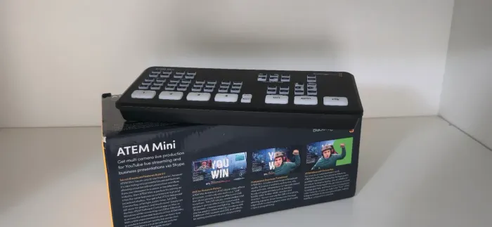 Mesa corte live Stream Atem mini