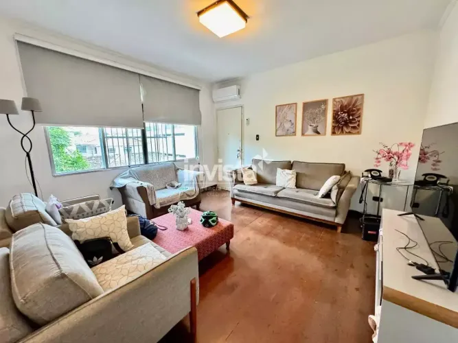 APARTAMENTO AMPLO NA PONTA DA PRAIA COM VAGA BOX