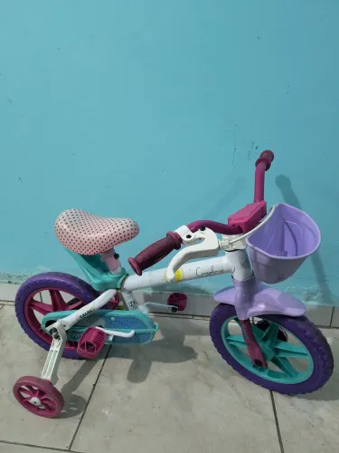 Bicicleta aro 12 Caloi cecizinha