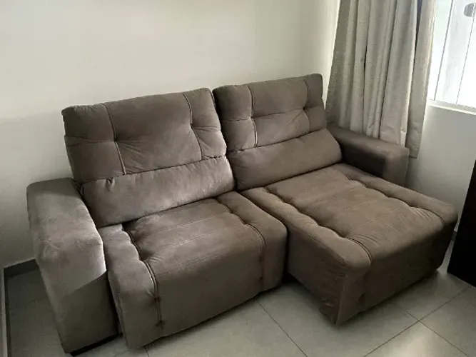 Sofá retrátil reclinável 4 Lugares