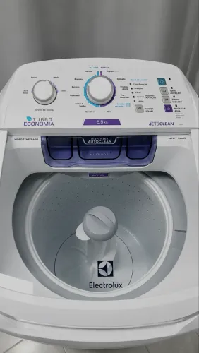 Máquina de lavar 8,5kg Electrolux LAC09 