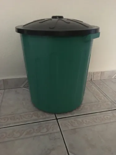 Vende-se um balde pra lavanderia 15.00