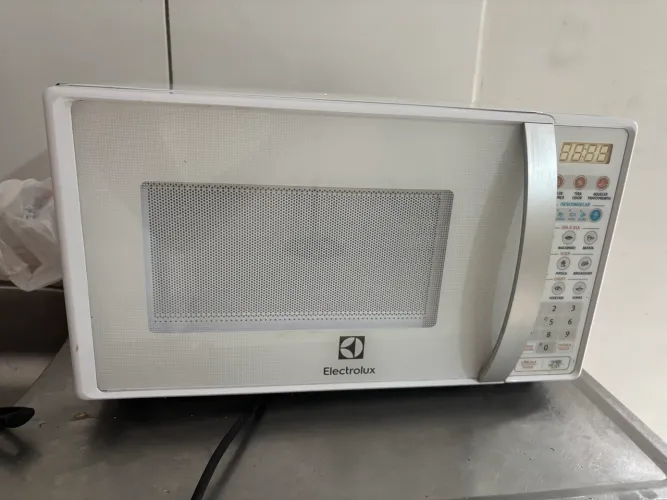 Microondas seminovo