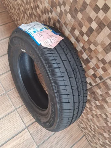 pneu Goodyear Aro 13 175/70R13 <br>Pneu Goodyear Aro 13 175/70R13 82T Direction Touring