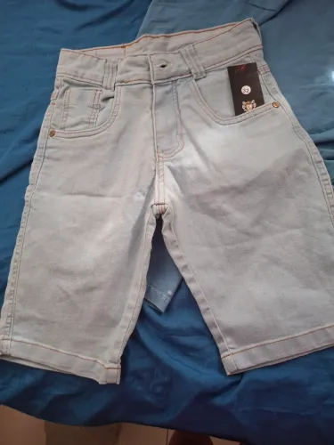 bermuda jeans infantil menino veste 7 a 8 anos ,nova!