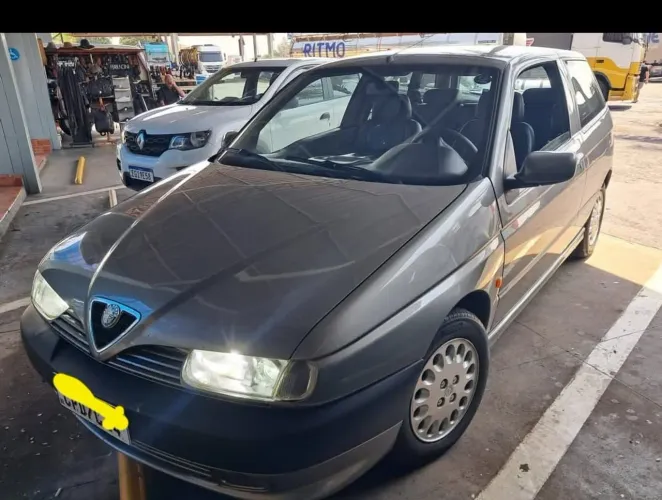 Alfa Romeo 145 Elegant 2.0 16V 1998