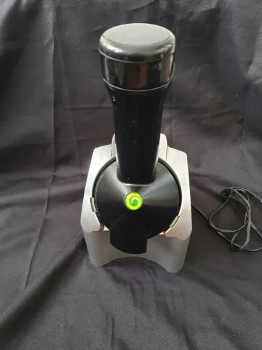 Máquina de Sorvete Yonanas 1.42L 200W Preto Frutas Congeladas