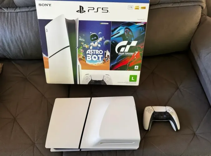 PlayStation 5 Slim 825GB com garantia