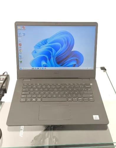 Notebook Dell Vostro 3401 - Intel Core i5-1035G1 - RAM 8GB - SSD 256GB Nvme - Tela "14 Sli