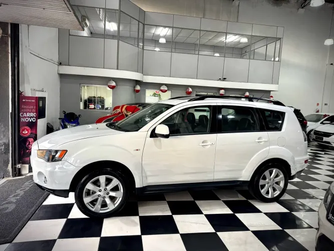 Mitsubishi Outlander 2.0 16V 160cv Aut. 2012
