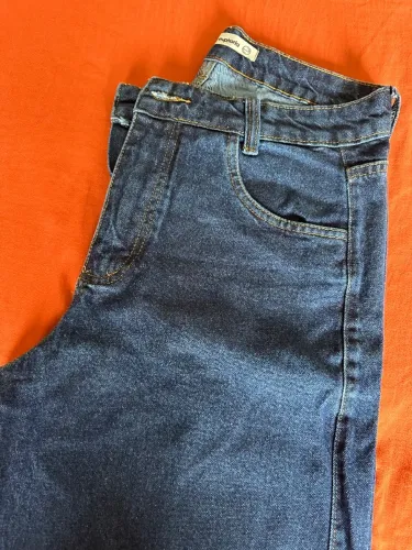 Calça jeans azul 42
