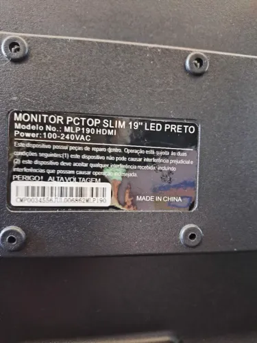 Monitor Pctop 19 polegadas HDMI / VGA
