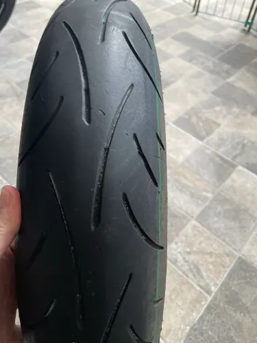 Pneus moto Hornet, Z900, Suzuki 750