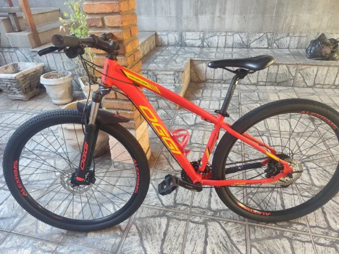 Bike MTB OGGI (Tamanho 15'5)