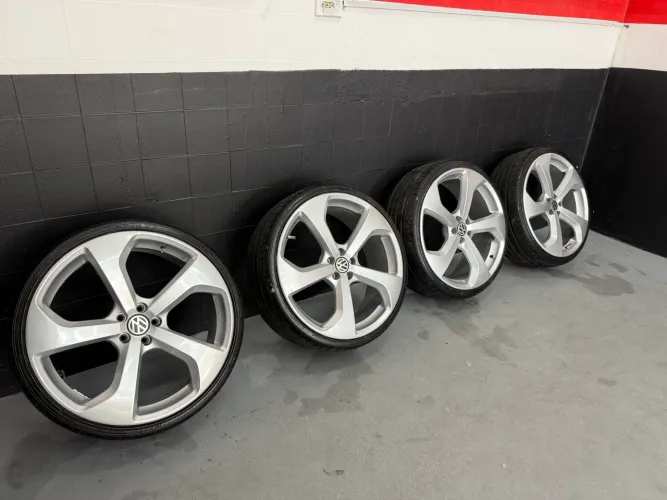 Rodas aro 20 golf GTI