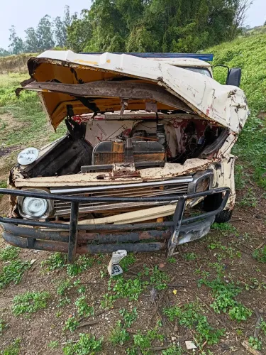 Chevrolet C14 1972- Doc em dia -4 marchas para restaurar ou projeto