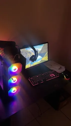 PC Gamer Completo i7 16GB SSD 512GB + Monitor, Teclado, Mouse, Headset e Mesa