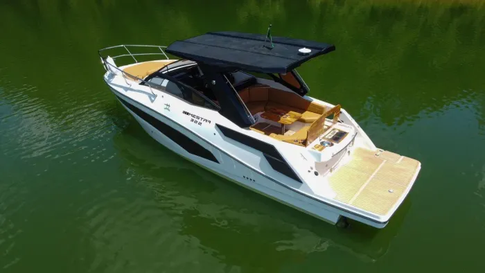 Lancha Mestra 322 com Mercruiser 8.2 380HP Ano 2023 Estado de Zero!