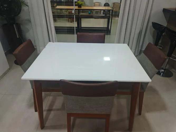 CONJUNTO DE MESA E BUFFET