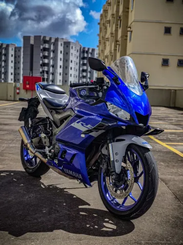 Yamaha R3 2021