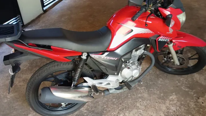 Titan 160