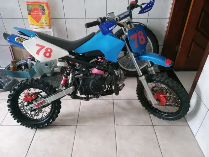 Mini motocross