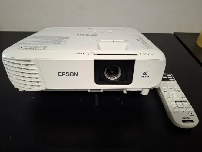 Projetor multimídia E20