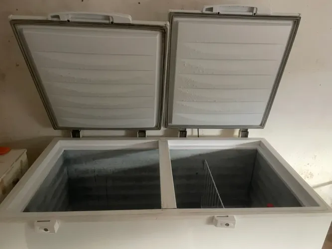 Vende-se freezer eletrolux 