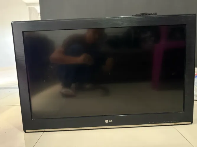 Televisão LG 32? , não é smart .