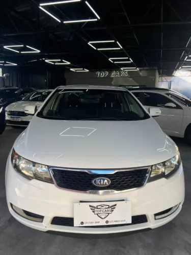 Kia Motors Cerato 1.6 16V Aut. 2013
