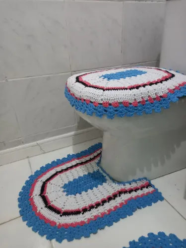 Jogo de banheiro em crochê