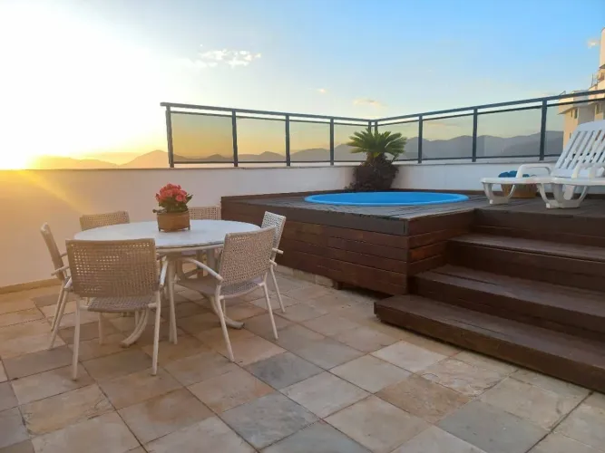 Cobertura de 180m² com 3 Quartos para Alugar na Barra da Tijuca  R$ 7.700 (+ taxas)