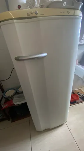 GELADEIRA RE 28 ELECTROLUX
