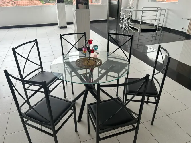 Mesas de vidro redonda 1 m, com 6 cadeiras estofadas oferta especial