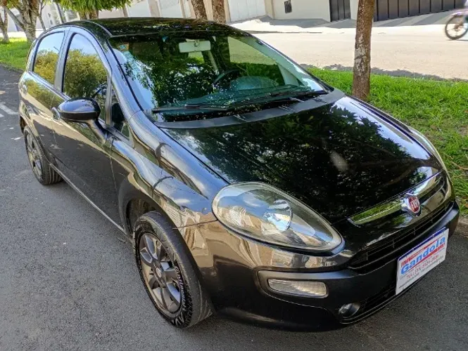 Fiat Punto Attractive 1.4 Fire Flex 8V 5P 2014