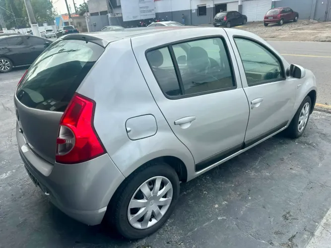 Renault Sandero Expression Hi-flex 1.6 8V 5P 2009