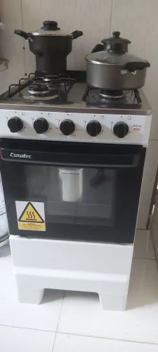 Vende-se fogão 4 bocas 3 meses de uso