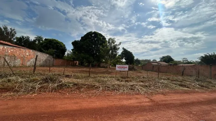 VENDO TERRENO BAIRRO JOÃO GODOFREDO POCONÉ