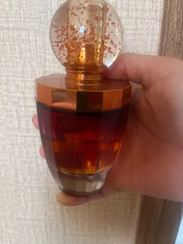 Perfume feminino Eudora lá victorie intense pouco acima da metade 