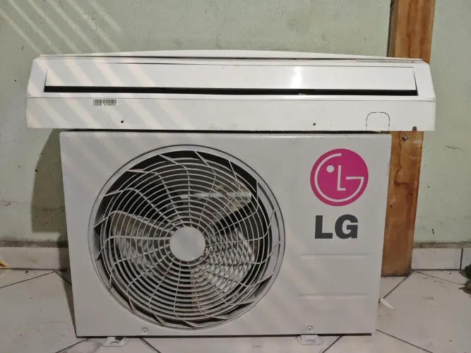 Ar condicionado LG 9000 BTUS só frio