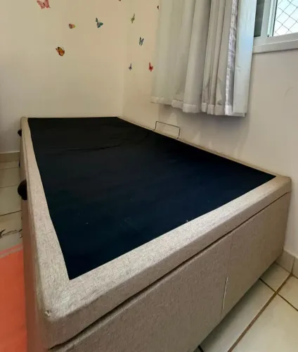 Box baú solteiro cor bege escuro - perfeito estado