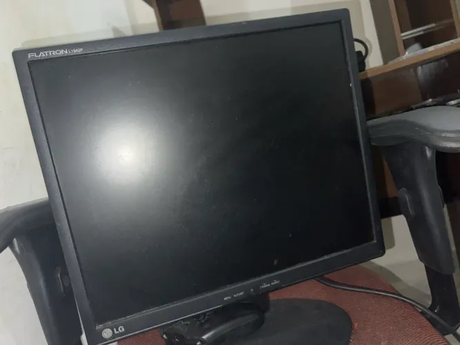 Monitor da LG a venda pra sair logo!